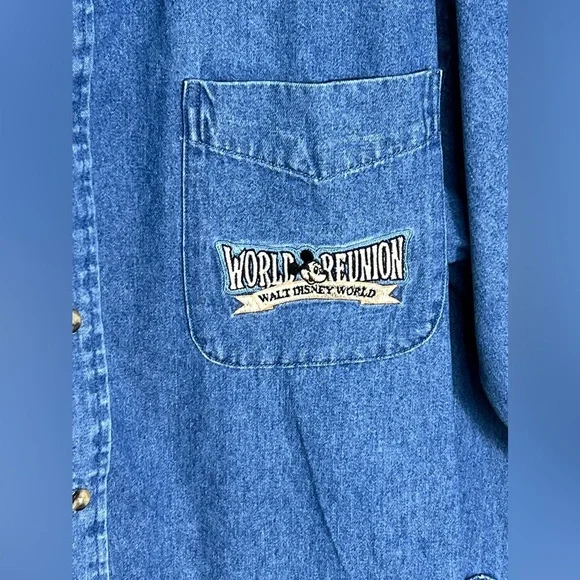 Vintage Mickey Inc. World Reunion Denim Button Down Extra Large - Picture 2 of 9